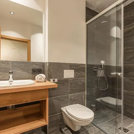 Apartmentresort Mylodge מלון דירות 4*