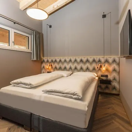 Apartmentresort Mylodge מלון דירות שלאדמינג